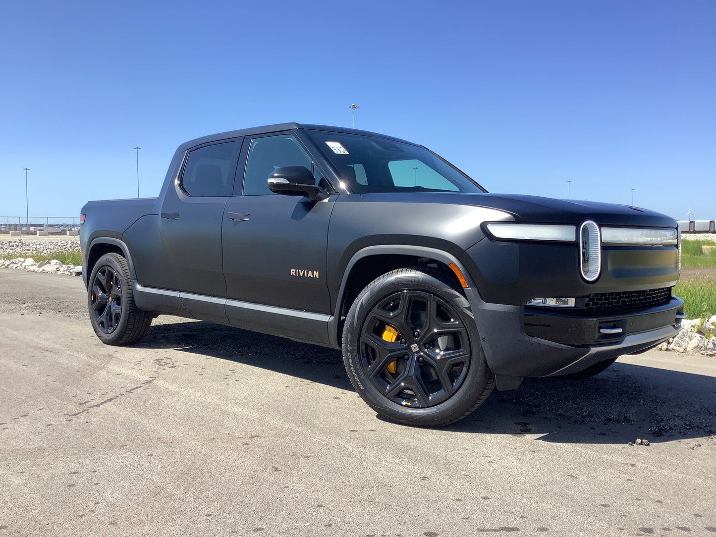 2022 Rivian R1T - 237 miles - $67,700