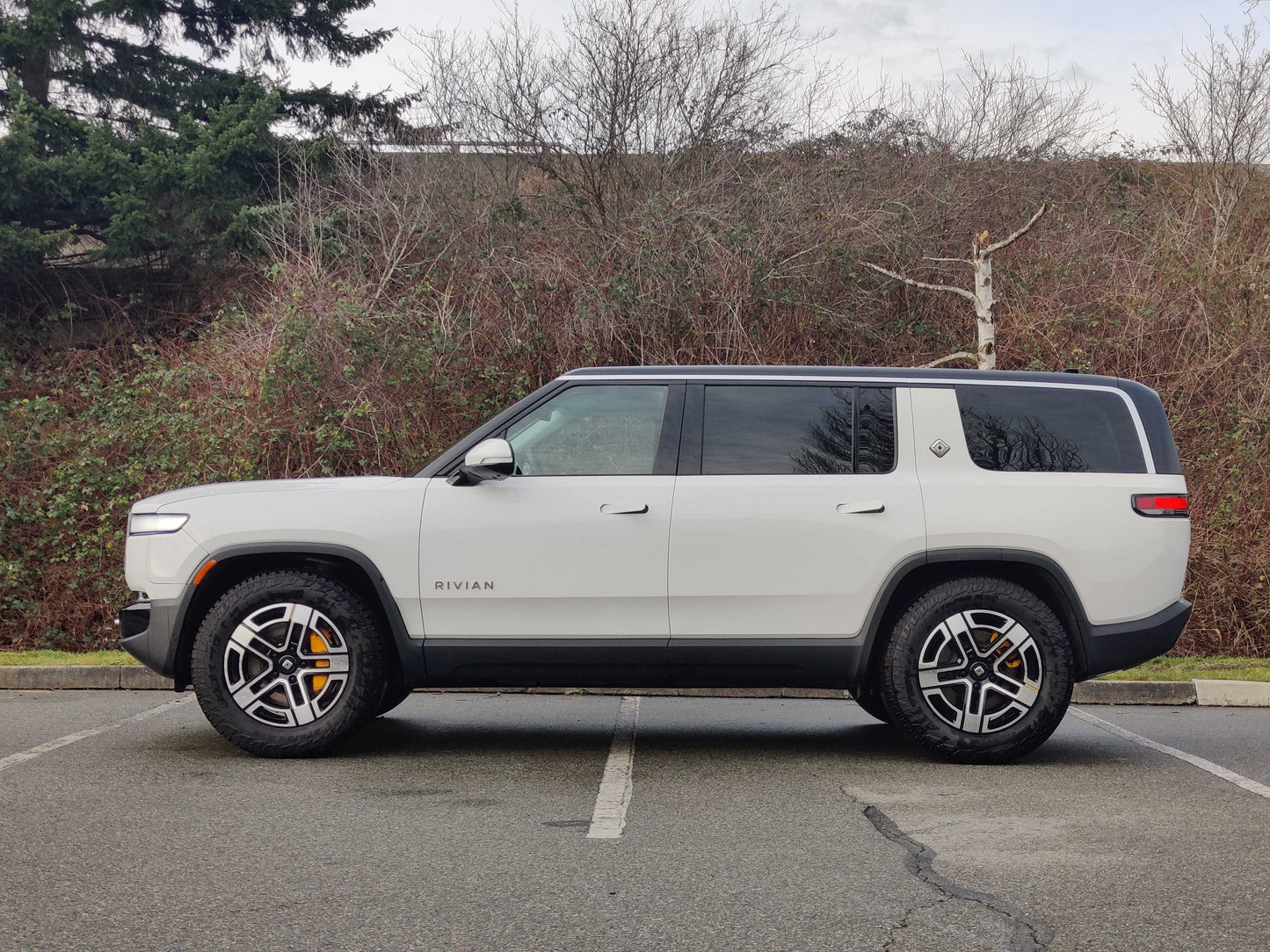 2023 Rivian R1S - 4,120 kilometers - $114,600 CAD