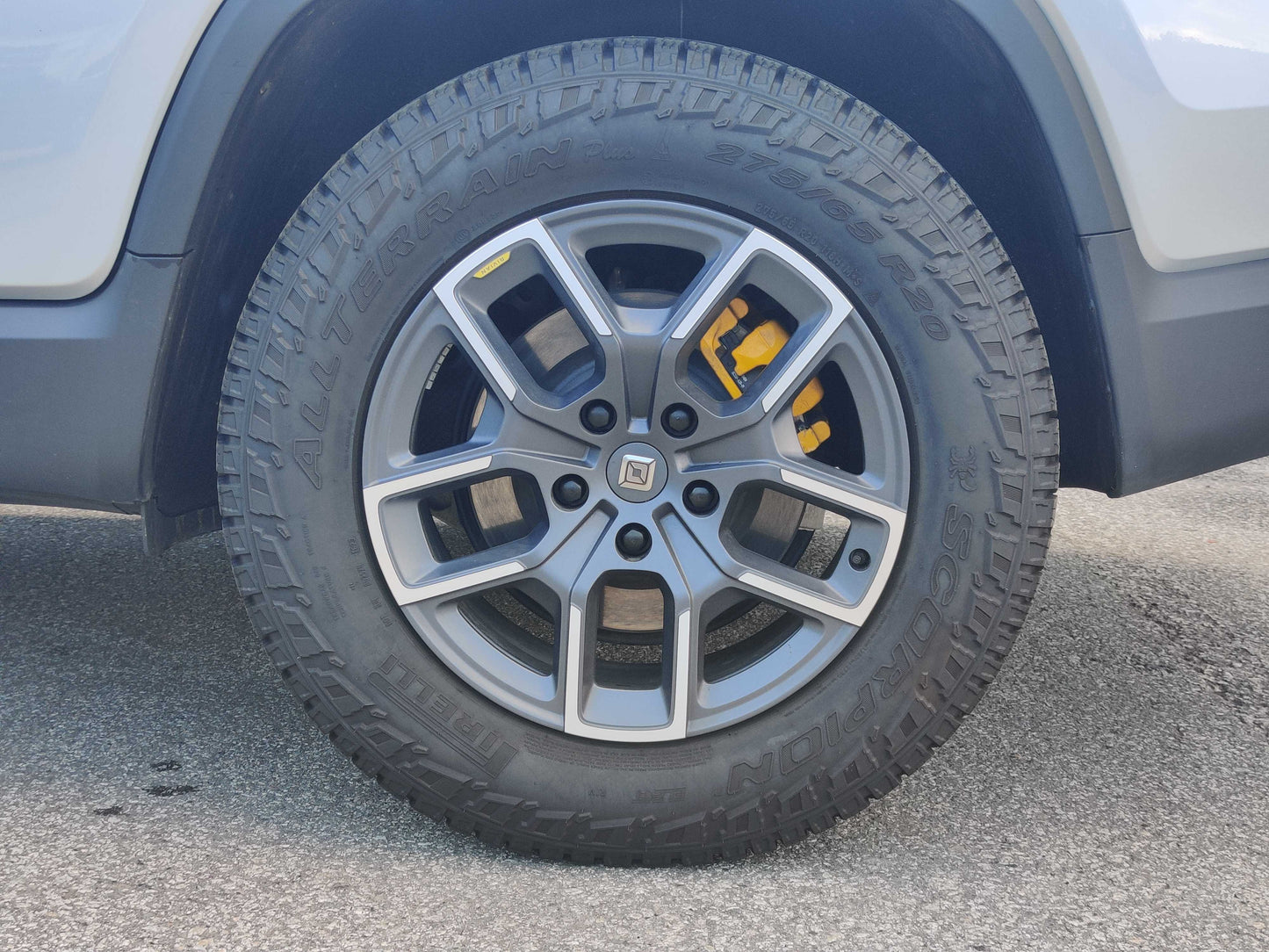 2023 Rivian R1T - 3301 miles - $93,200.00 CAD