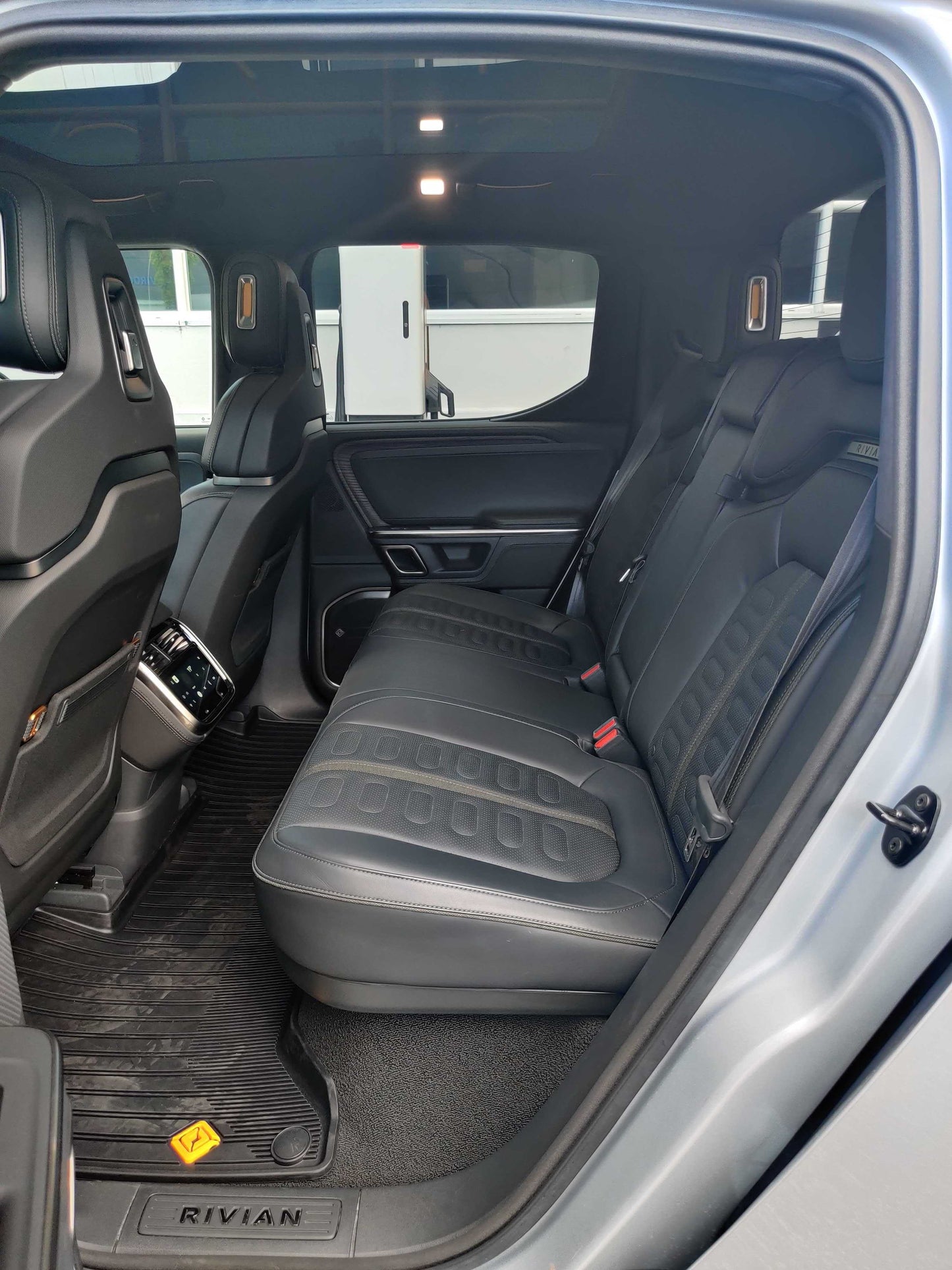 2023 Rivian R1T - 3301 miles - $93,200.00 CAD