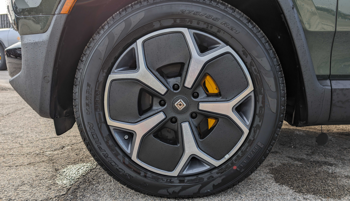 2022 Rivian R1T - 100 miles - $67,800