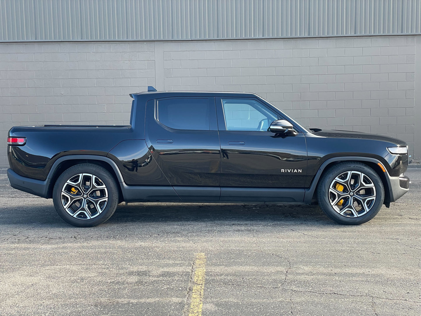 2022 Rivian R1T - 6,874 miles - $66,200