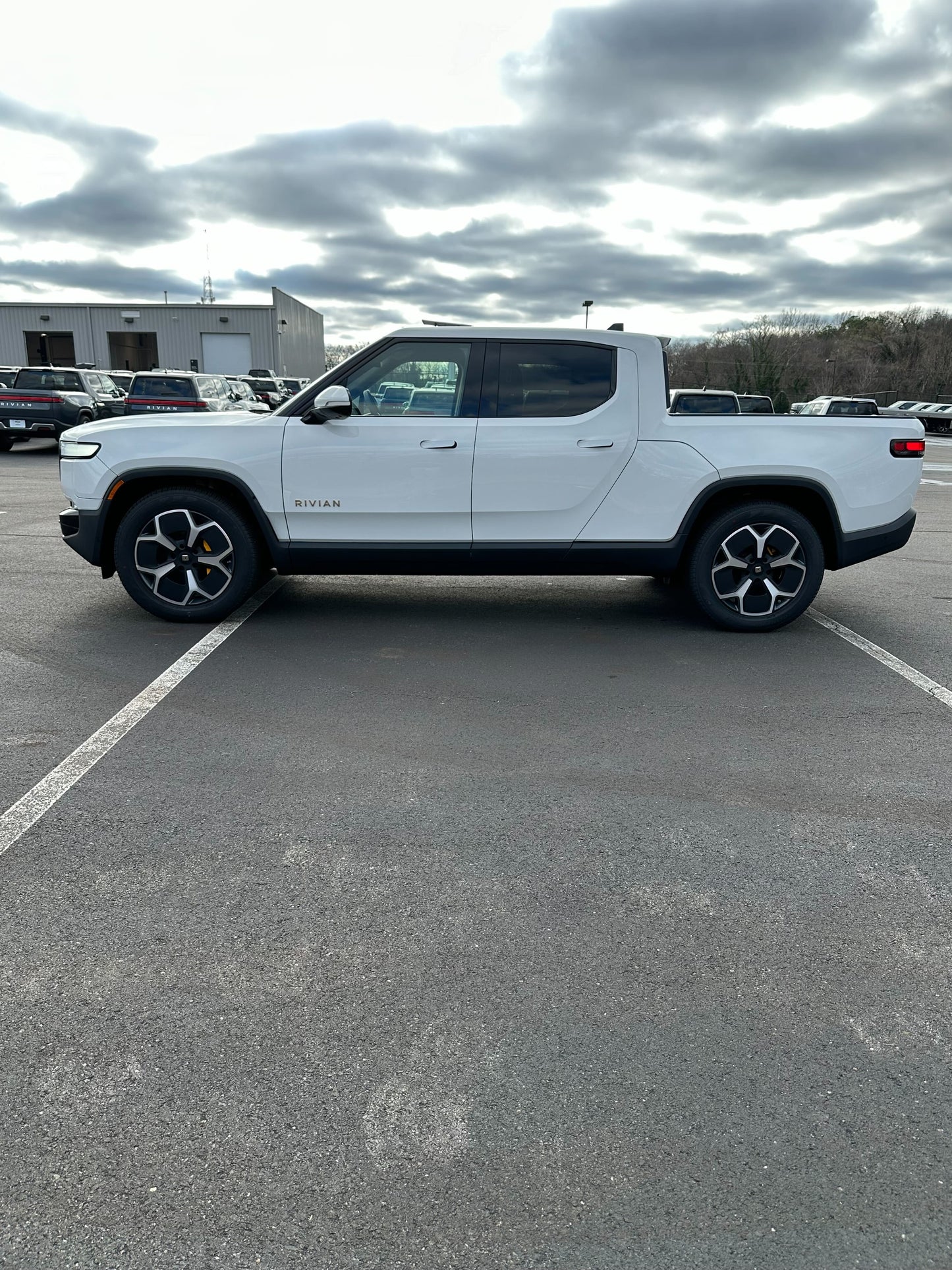 2022 Rivian R1T - 100 miles - $67,800