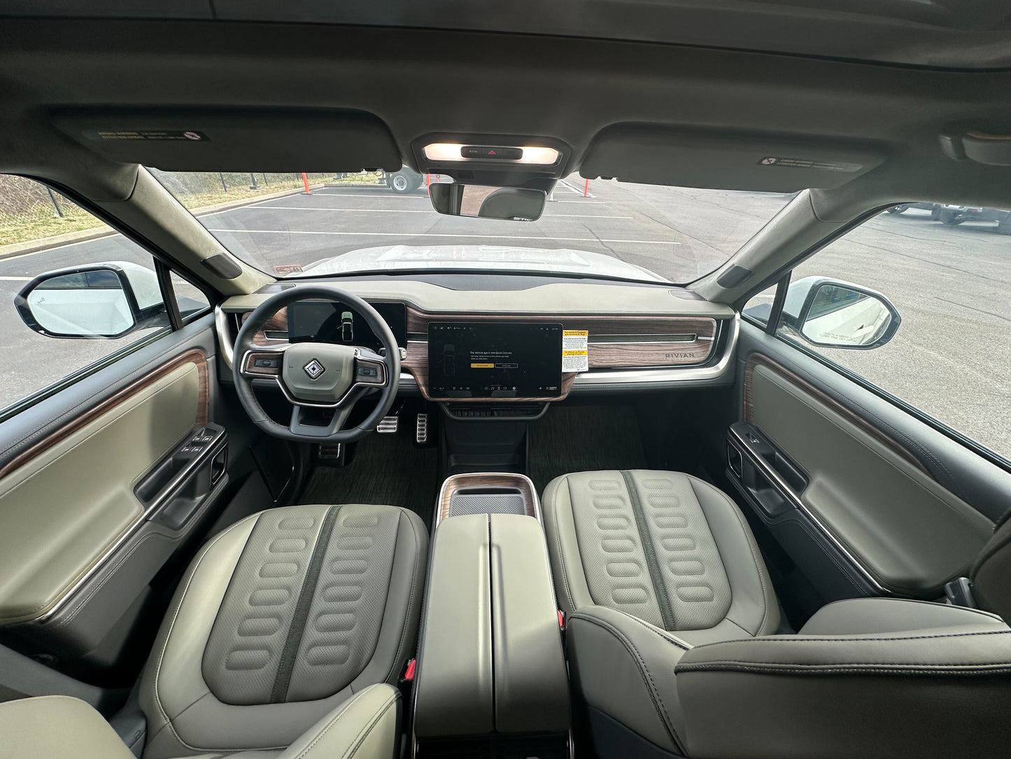 2022 Rivian R1T - 100 miles - $67,800