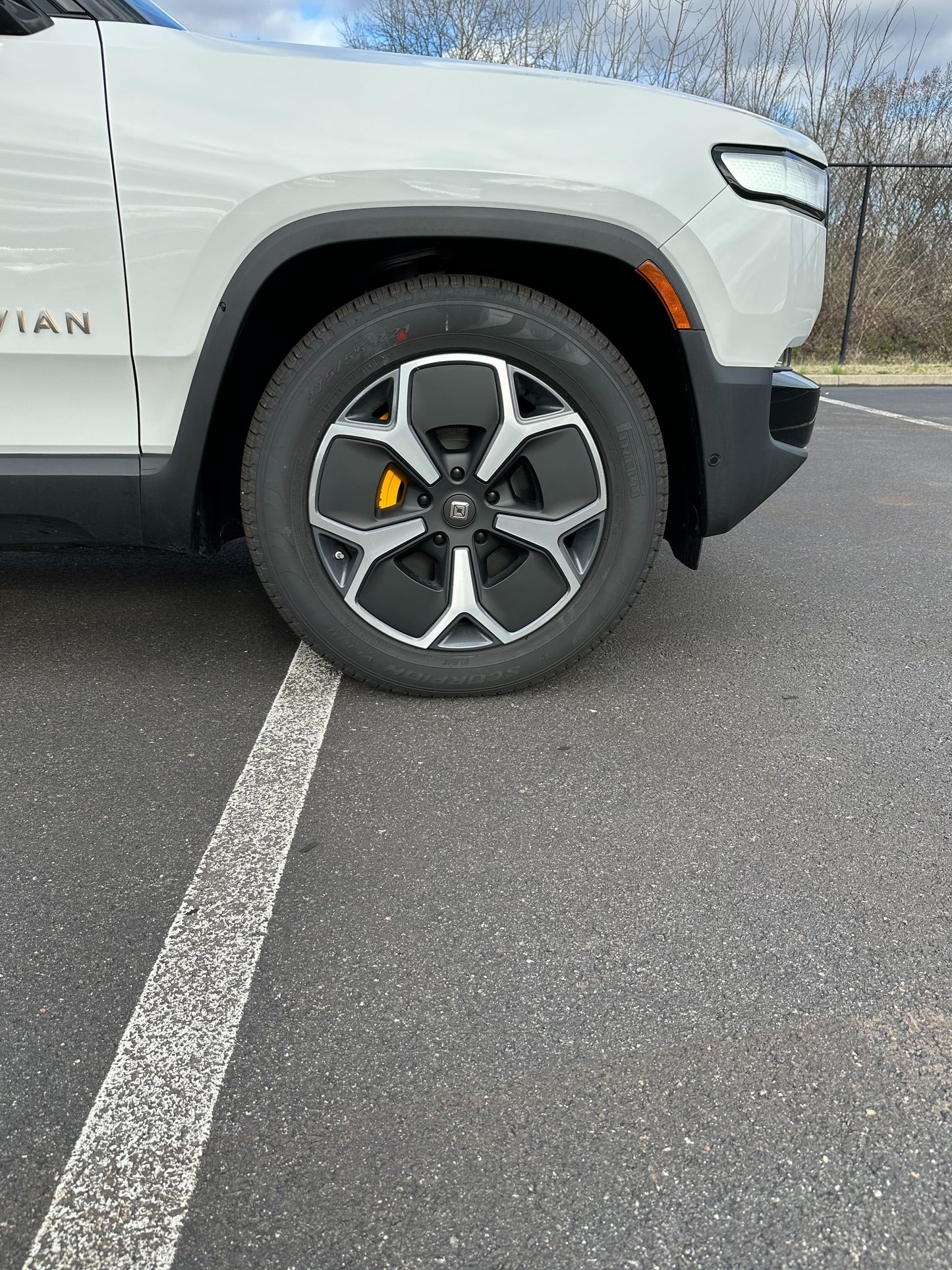 2022 Rivian R1T - 100 miles - $67,800