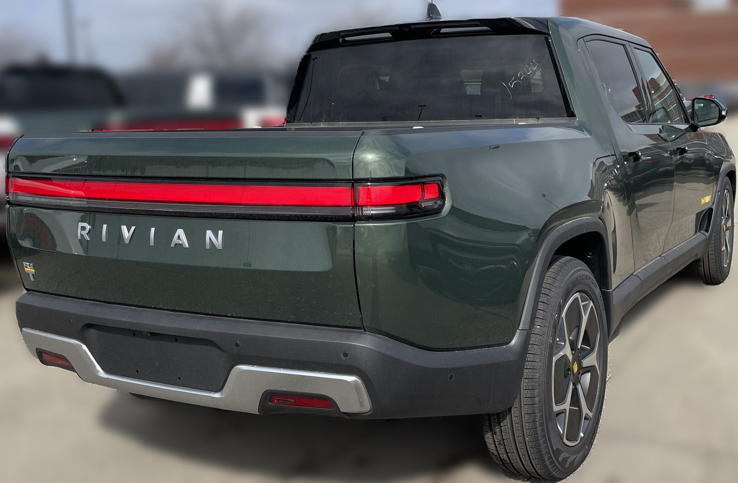 2022 Rivian R1T - 100 miles - $67,800