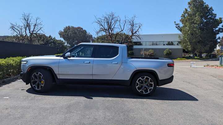 2022 Rivian R1T - 4,054 miles - $66,900