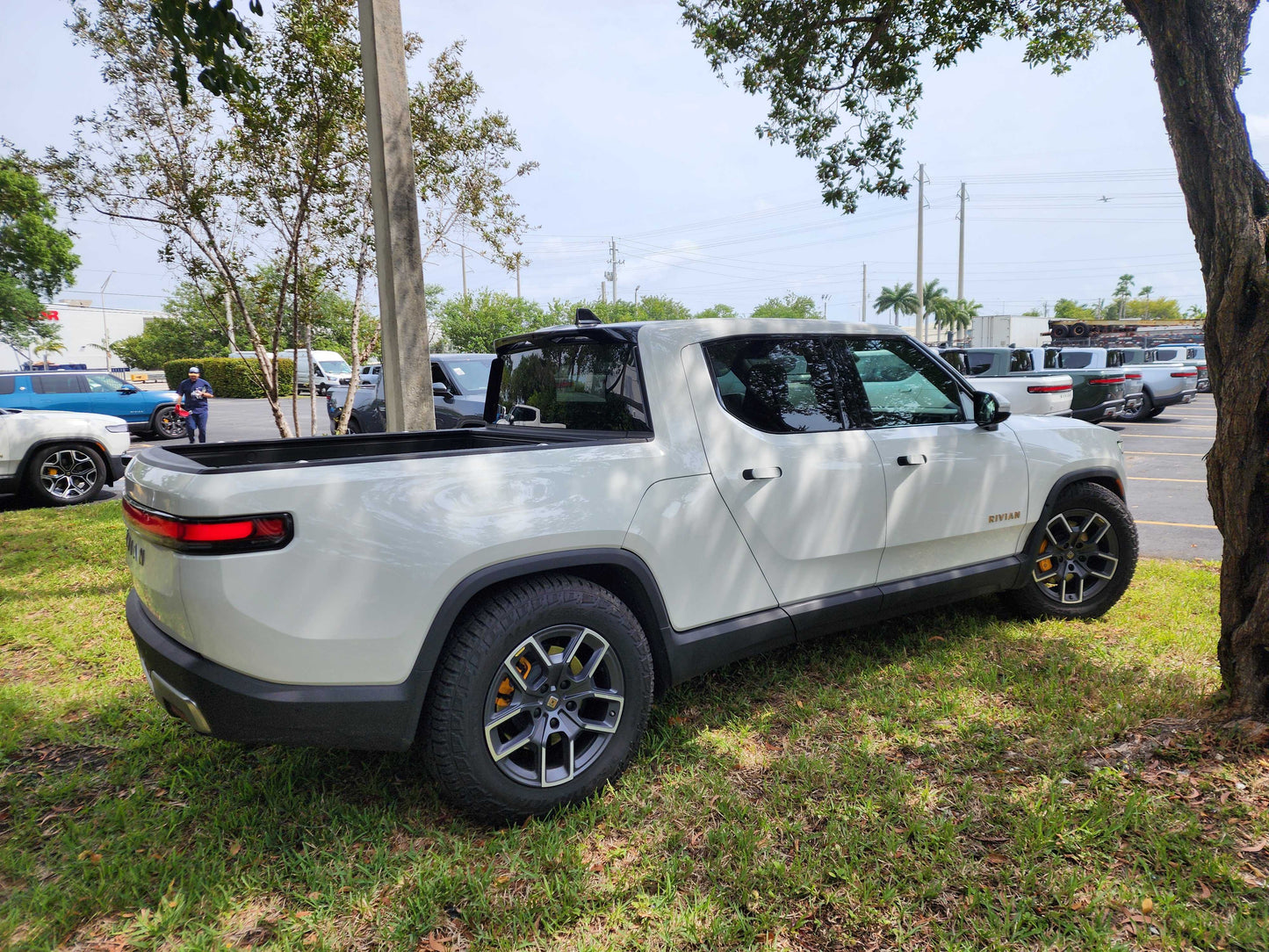 2022 Rivian R1T - 7,547 miles - $66,992