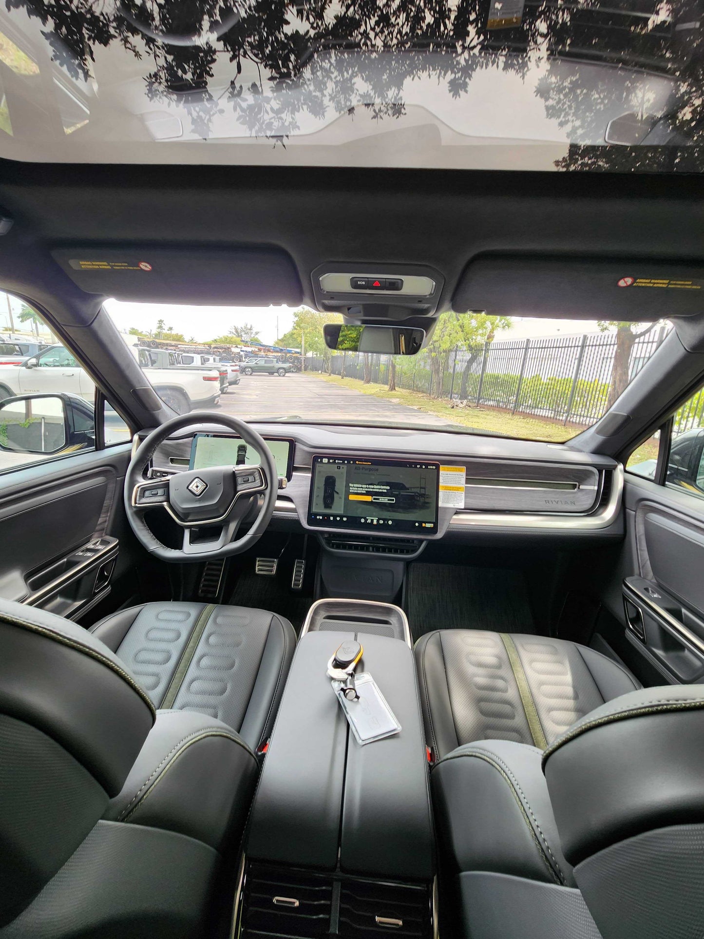 2022 Rivian R1T - 100 miles - $71,950