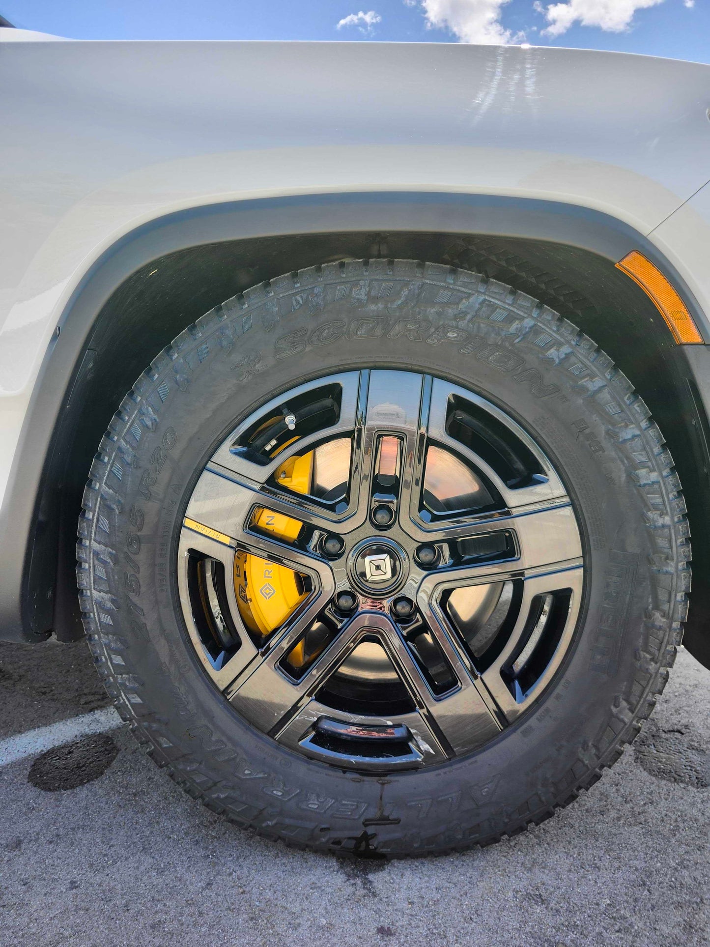 2023 Rivian R1T - 9,938 miles - $69,990