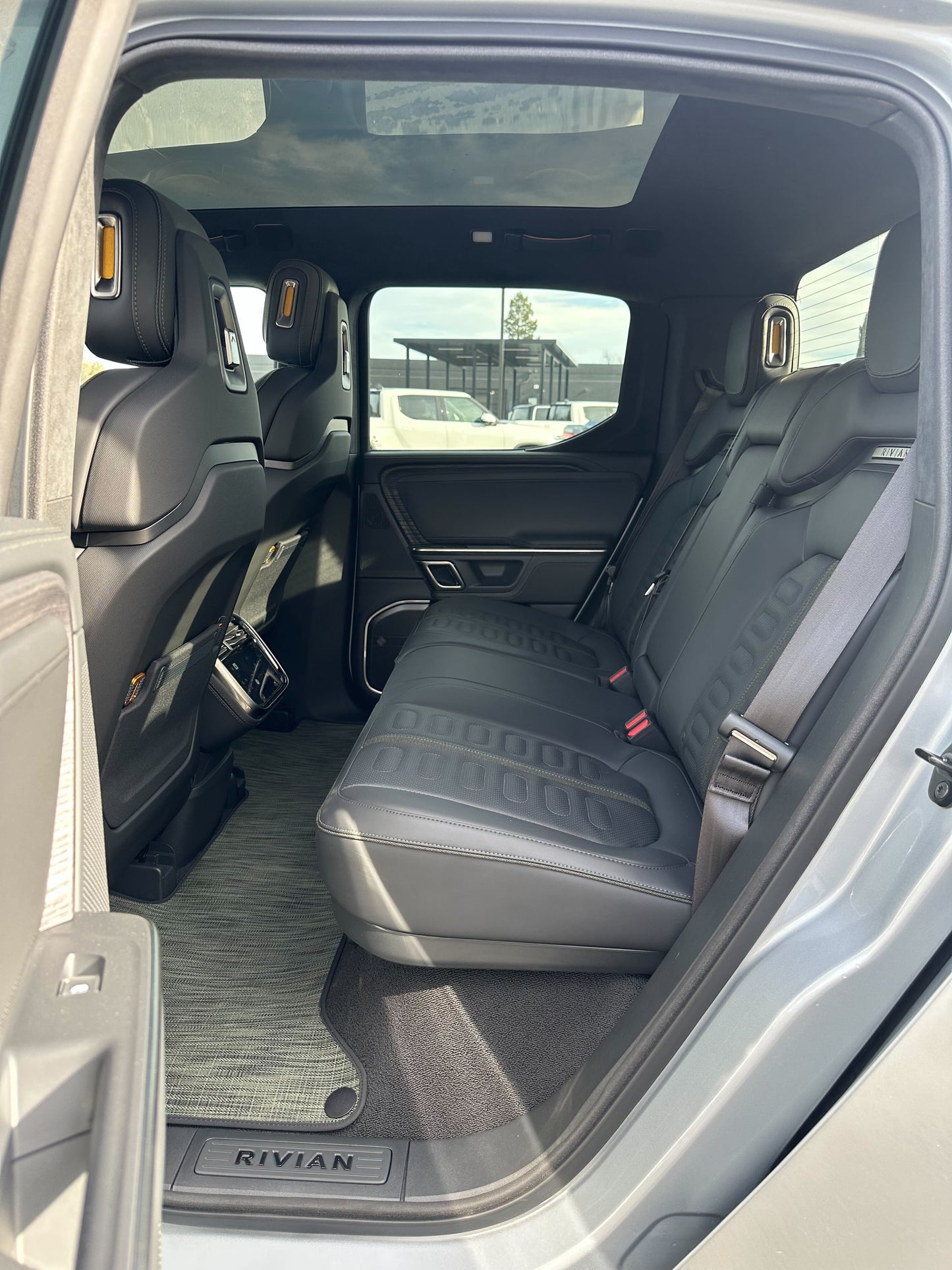 2023 Rivian R1T - 139 miles - $67,000