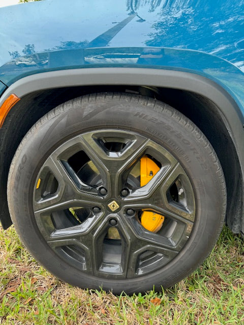 2022 Rivian R1S - 7,803 miles - $77,200