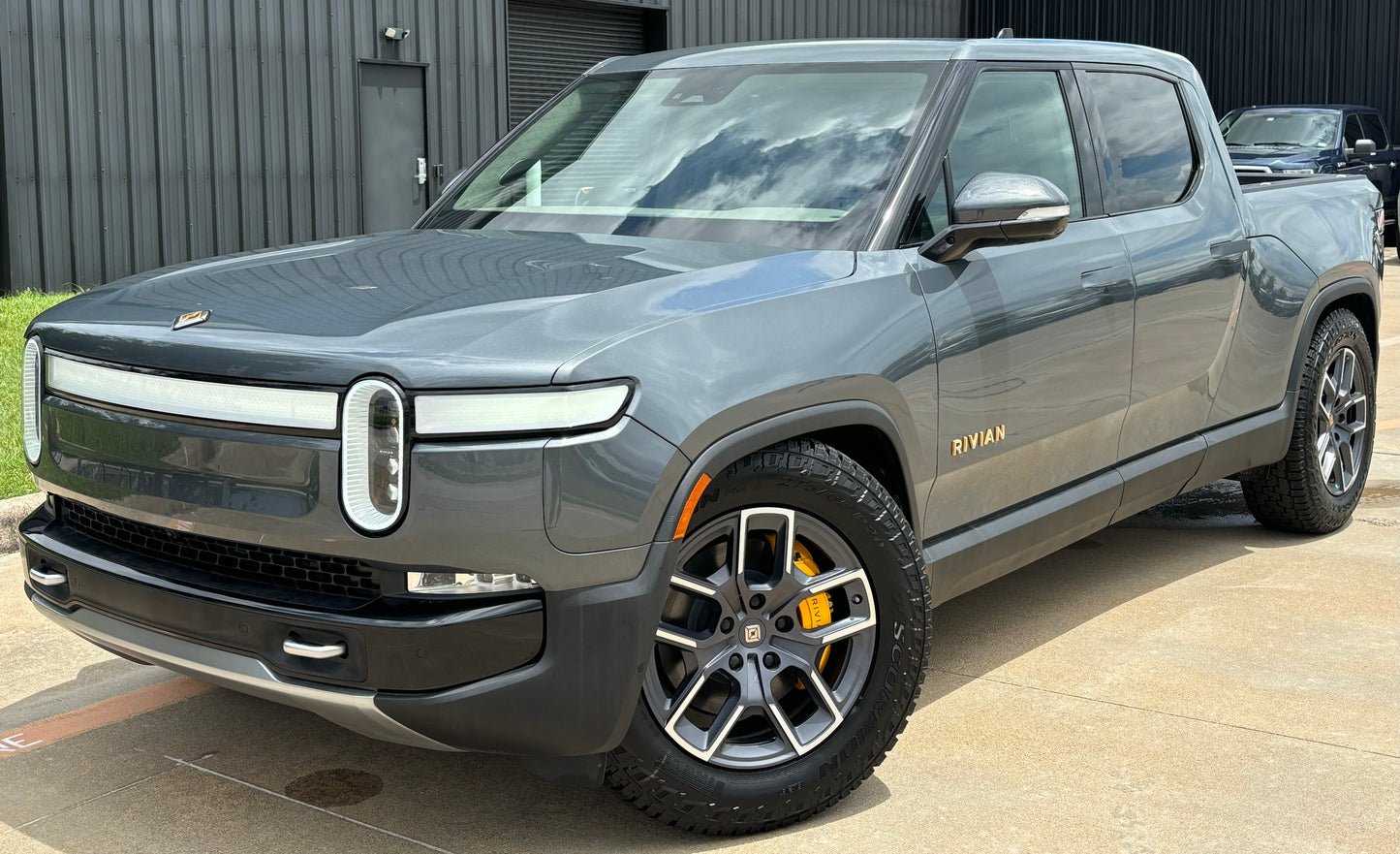 2022 Rivian R1T - 209 miles - $67,700