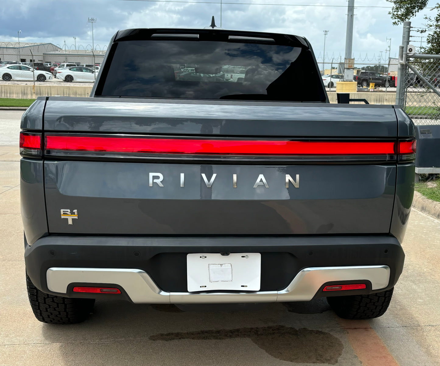 2022 Rivian R1T - 209 miles - $67,700