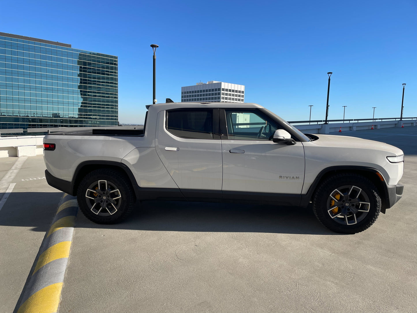 2023 Rivian R1T - 161 miles - $74,200