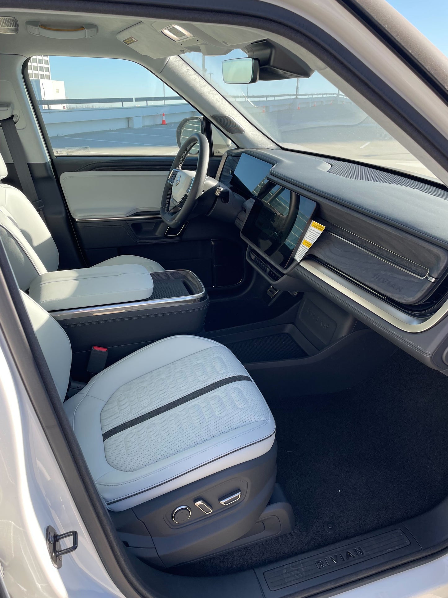 2023 Rivian R1T - 161 miles - $74,200