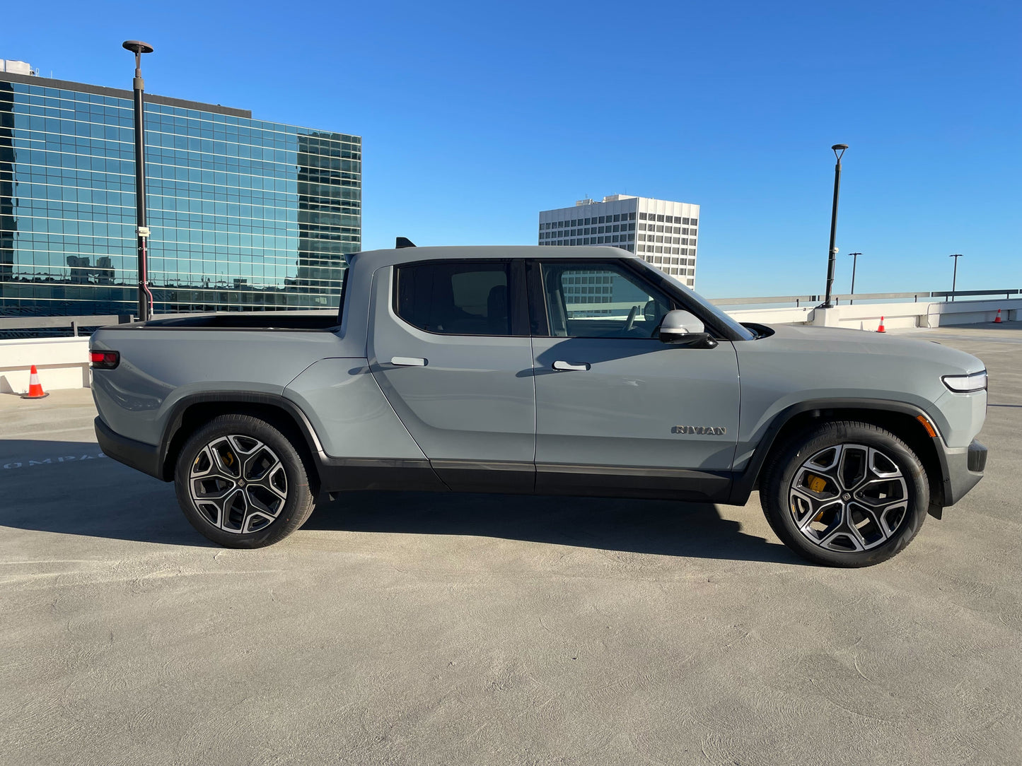 2023 Rivian R1T - 172 miles - $74,200