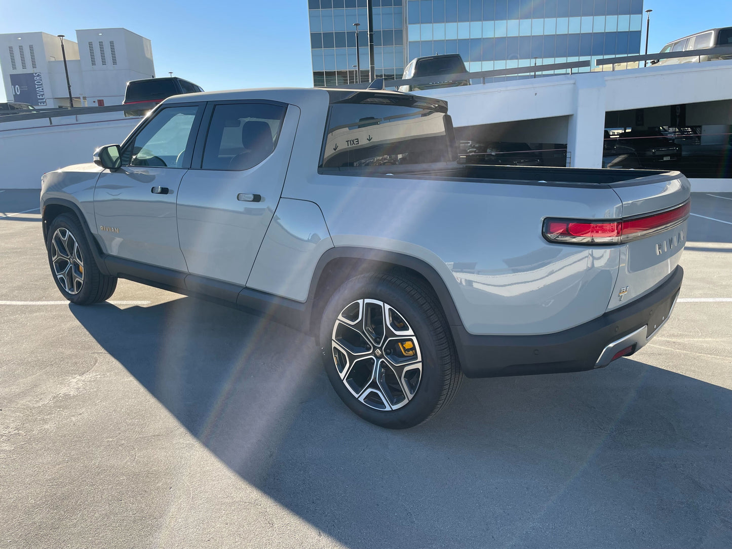 2023 Rivian R1T - 172 miles - $74,200