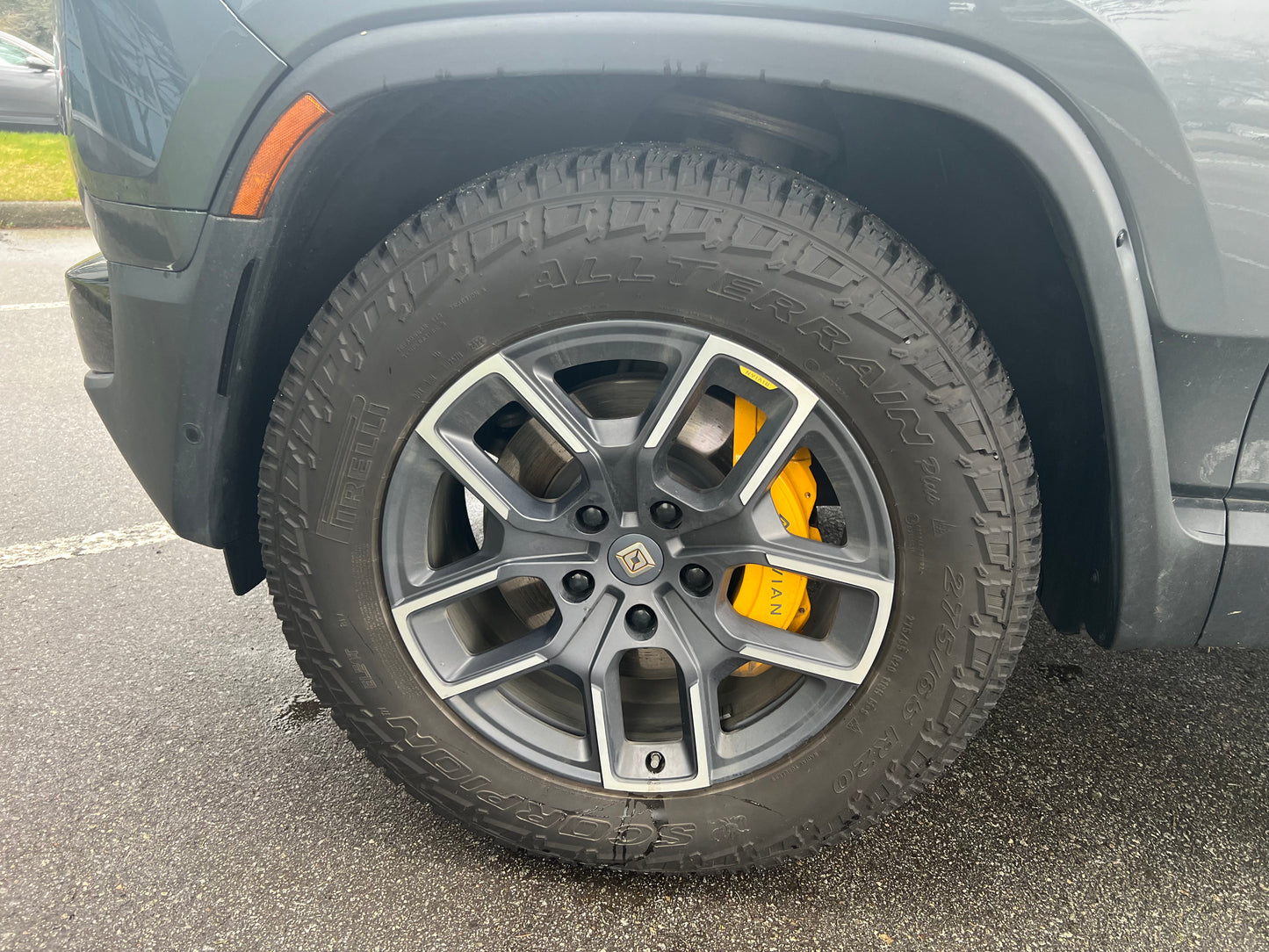 2022 Rivian R1T - 7,314 kilometers - $93,200 CAD