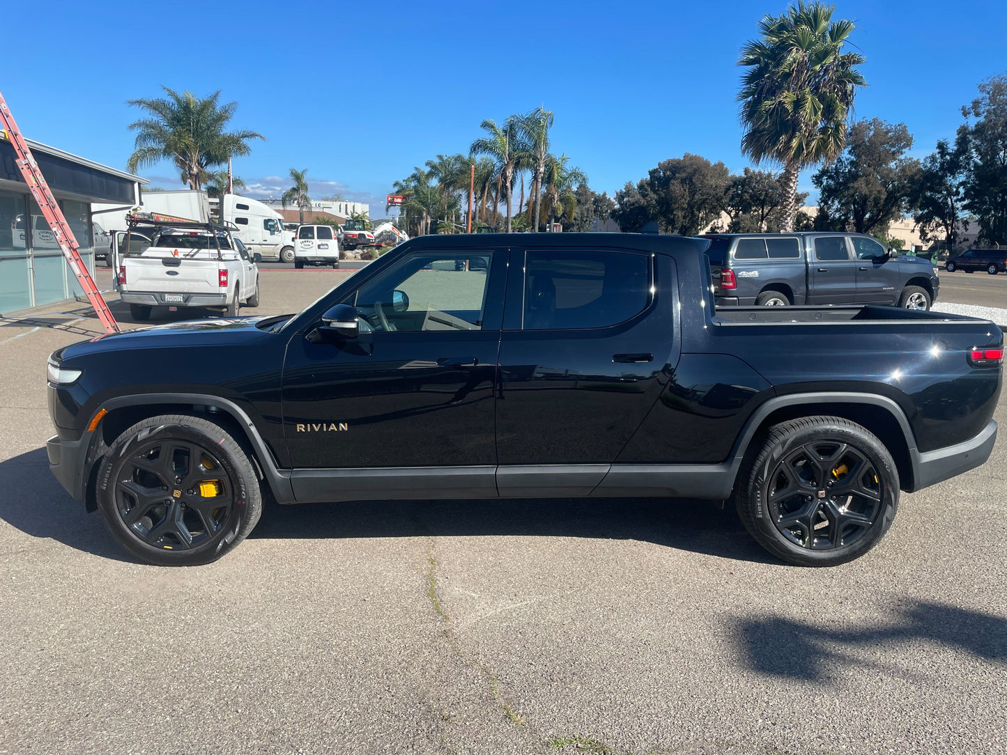 2022 Rivian R1T - 100 miles - $73,750