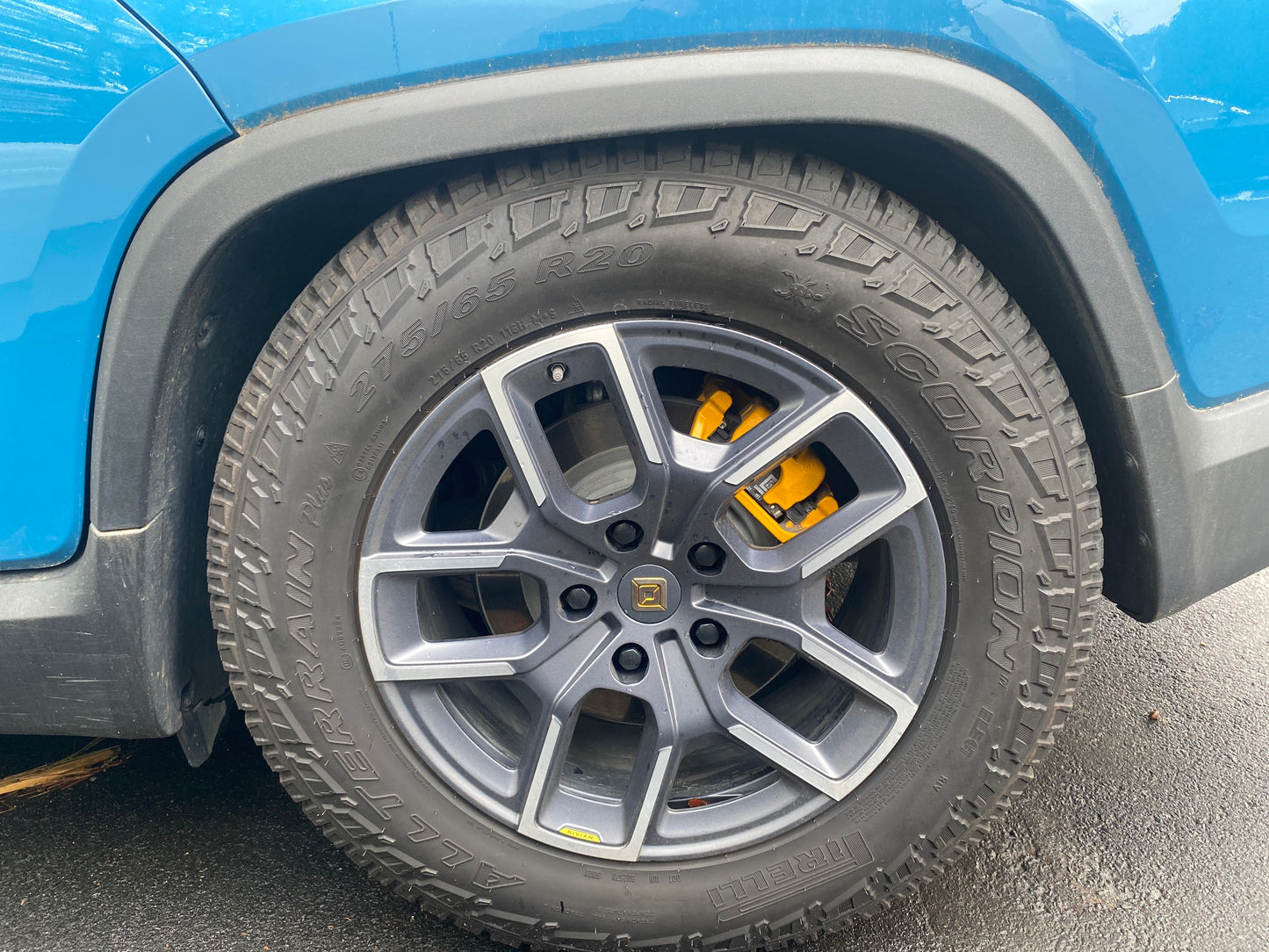 2022 Rivian R1T - 8,571 miles - $65,800