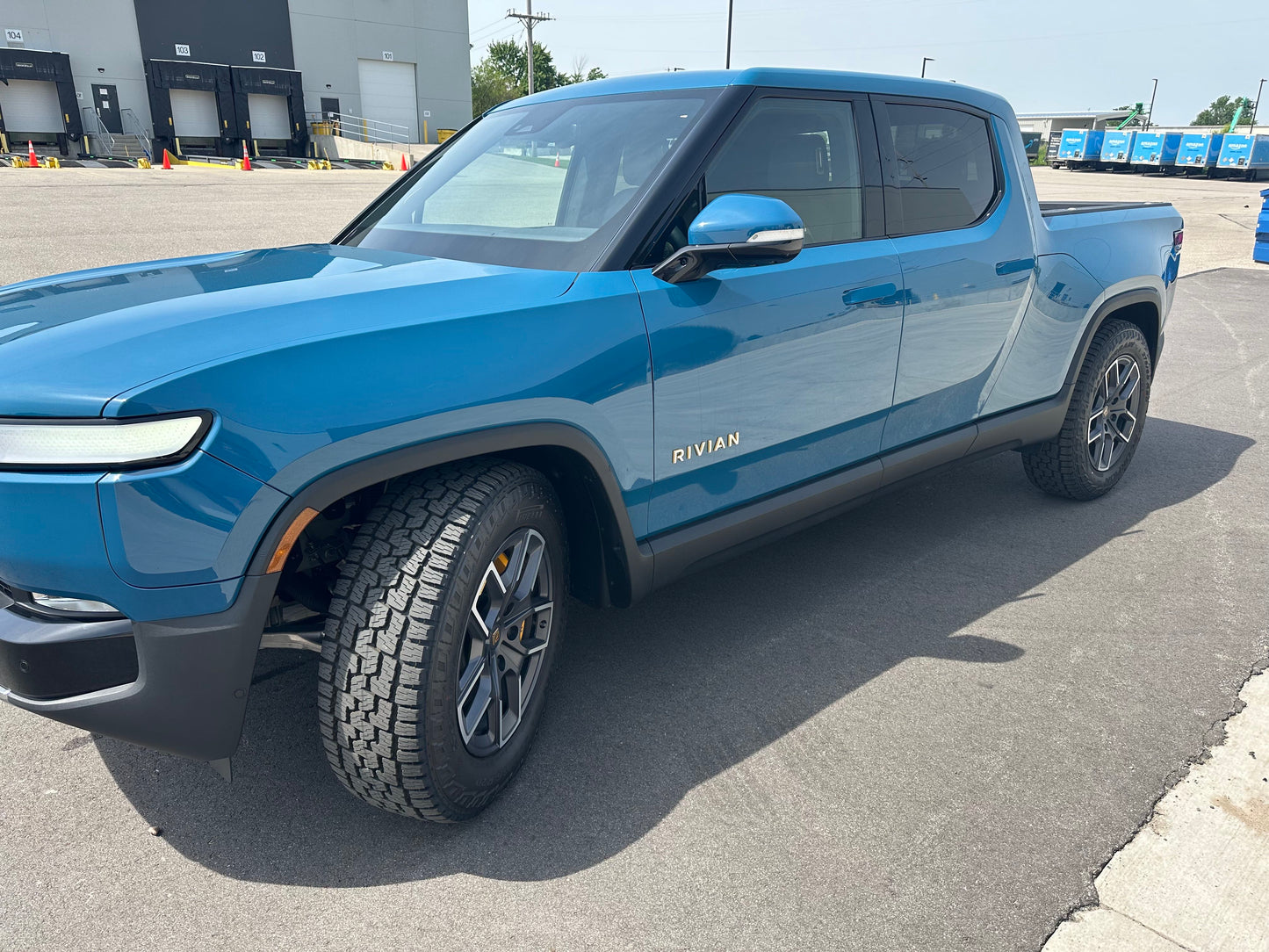 2023 Rivian R1T - 485 miles - $77,809