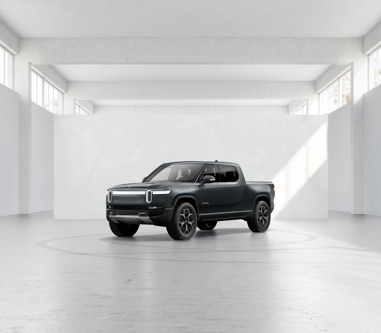 2022 Rivian R1T - 100 miles - $70,250