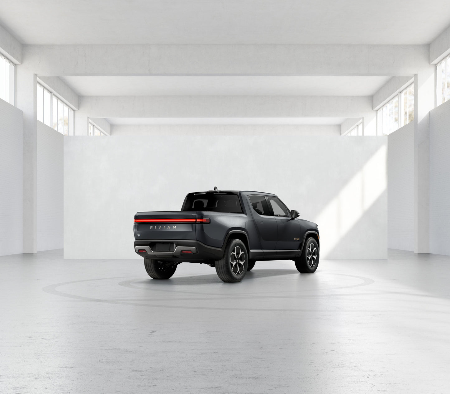 2022 Rivian R1T - 100 miles - $70,250