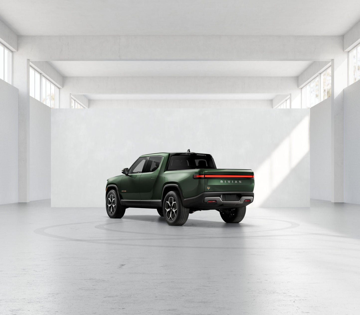 2022 Rivian R1T - 100 miles - $67,800