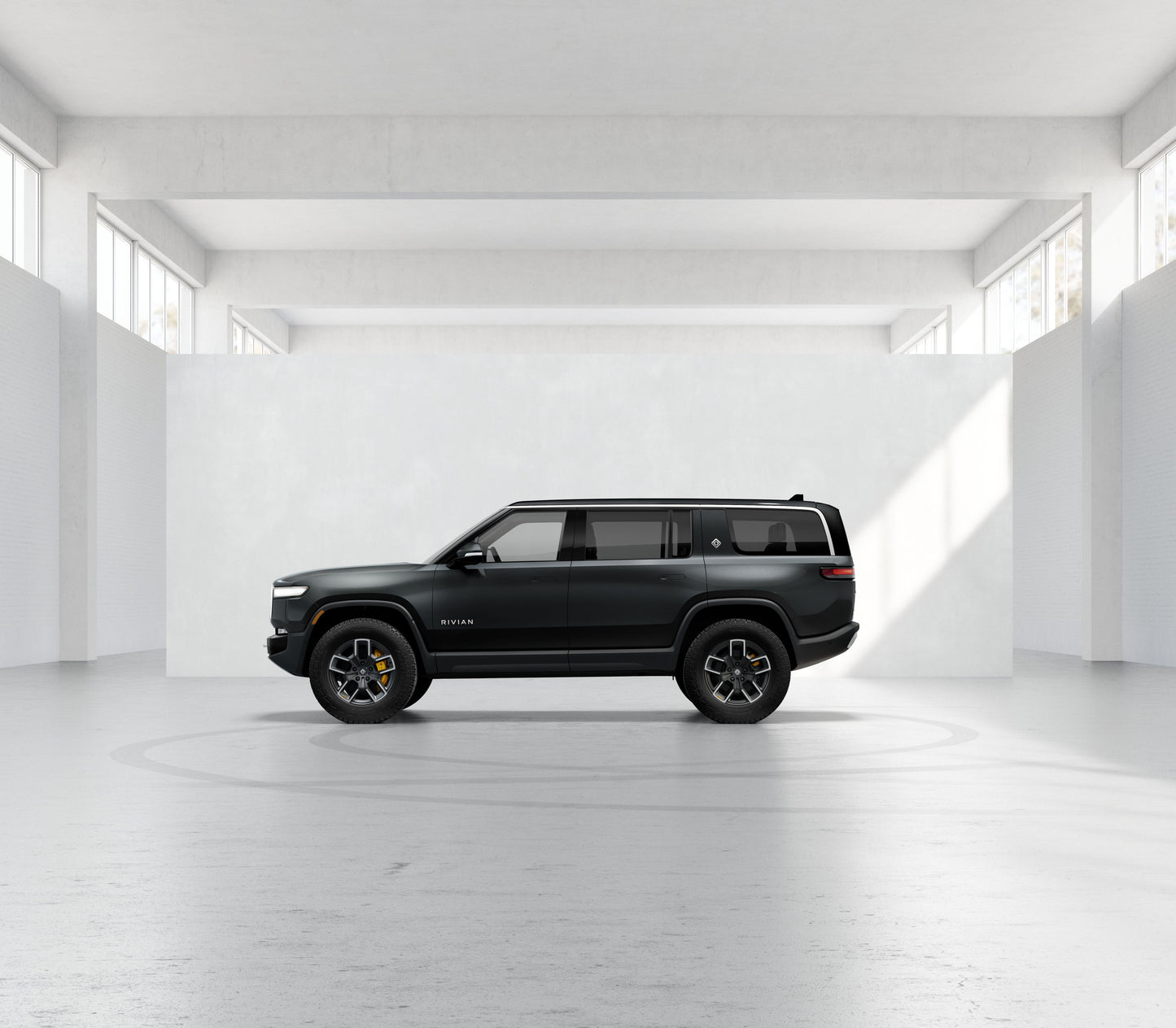 2022 Rivian R1S - 100 miles - $79,700