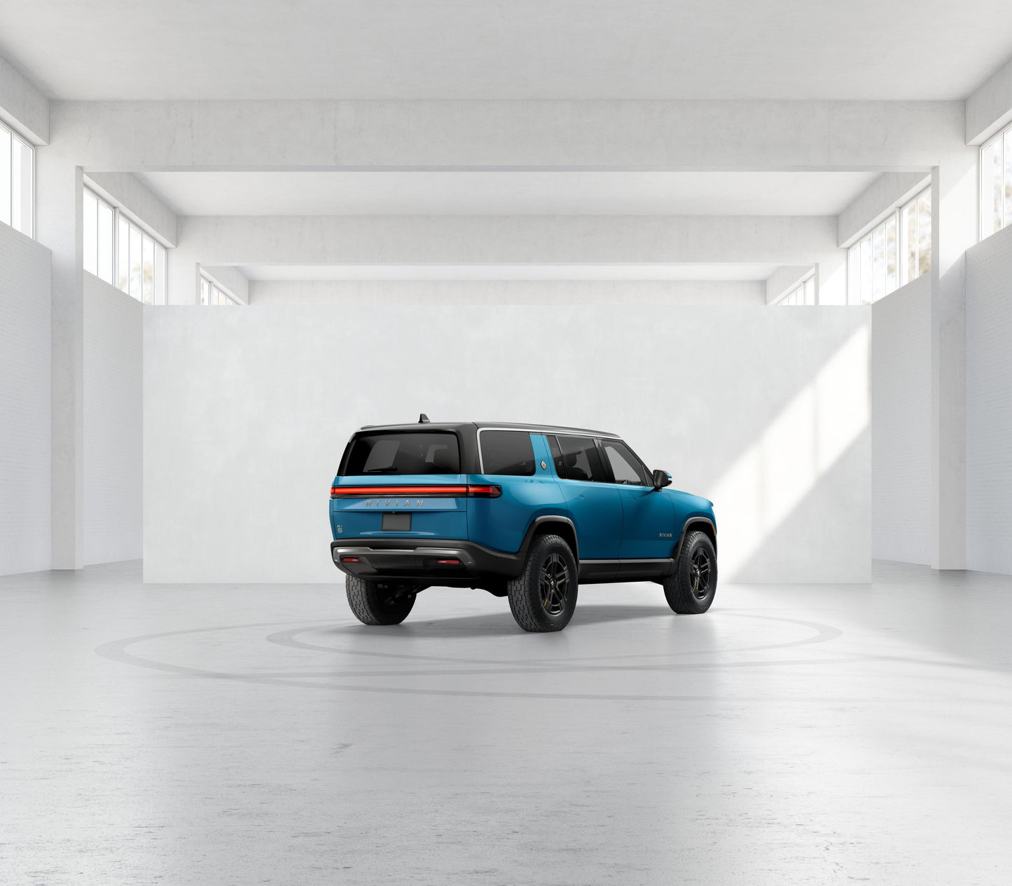 2022 Rivian R1S - 7,877 miles - $77,200