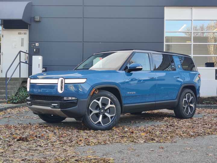 2024 Rivian R1S - 239 kilometers - $130,300 CAD