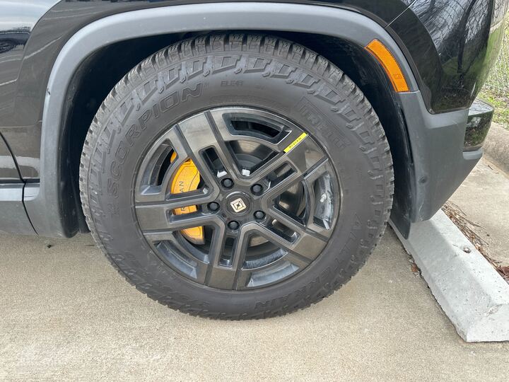 2022 Rivian R1T - 6,749 miles - $66,200