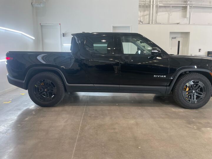 2022 Rivian R1T - 6,749 miles - $66,200